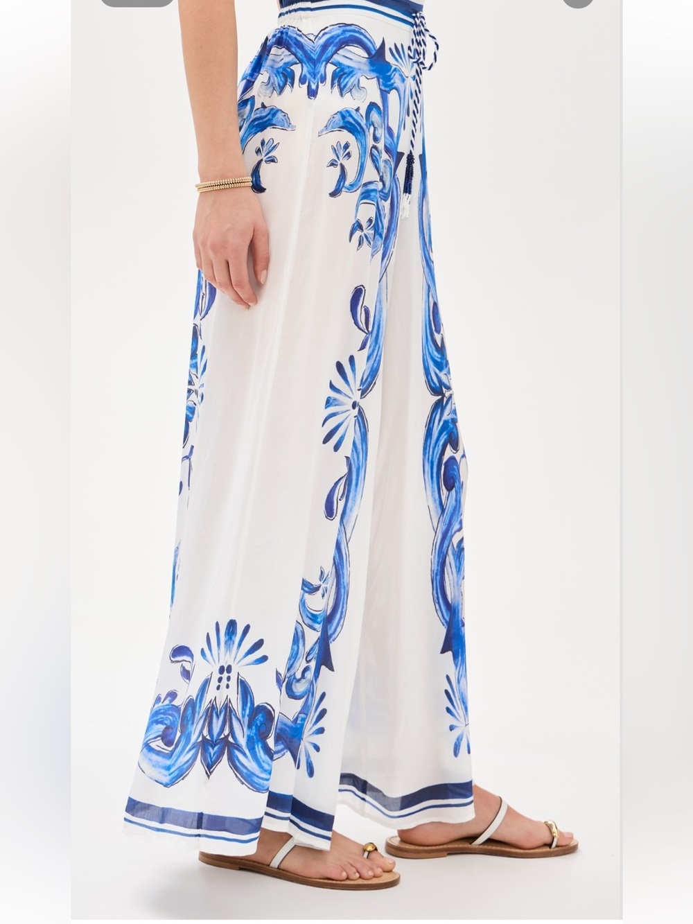 FARM Rio White Wide-Leg Pants with Blue Floral Border - Picture 12 of 13